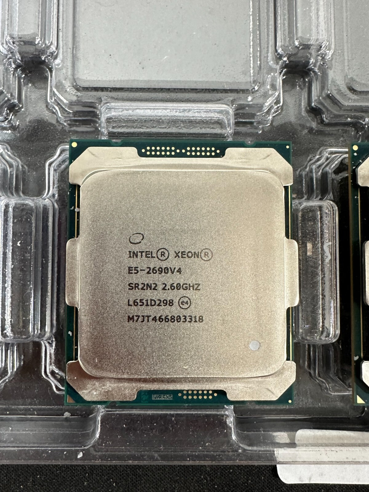 LOT OF 2 Pair Intel Xeon E5-2690v4 2.6Ghz 14-Core 135W 35MB LGA2011-3 CPU SR2N2