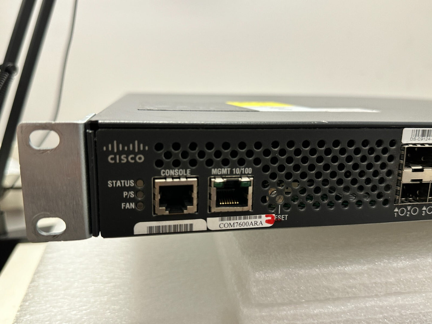 Cisco DS-C9124-K9 MDS 9124 24 Port Multilayer Fabric Switch