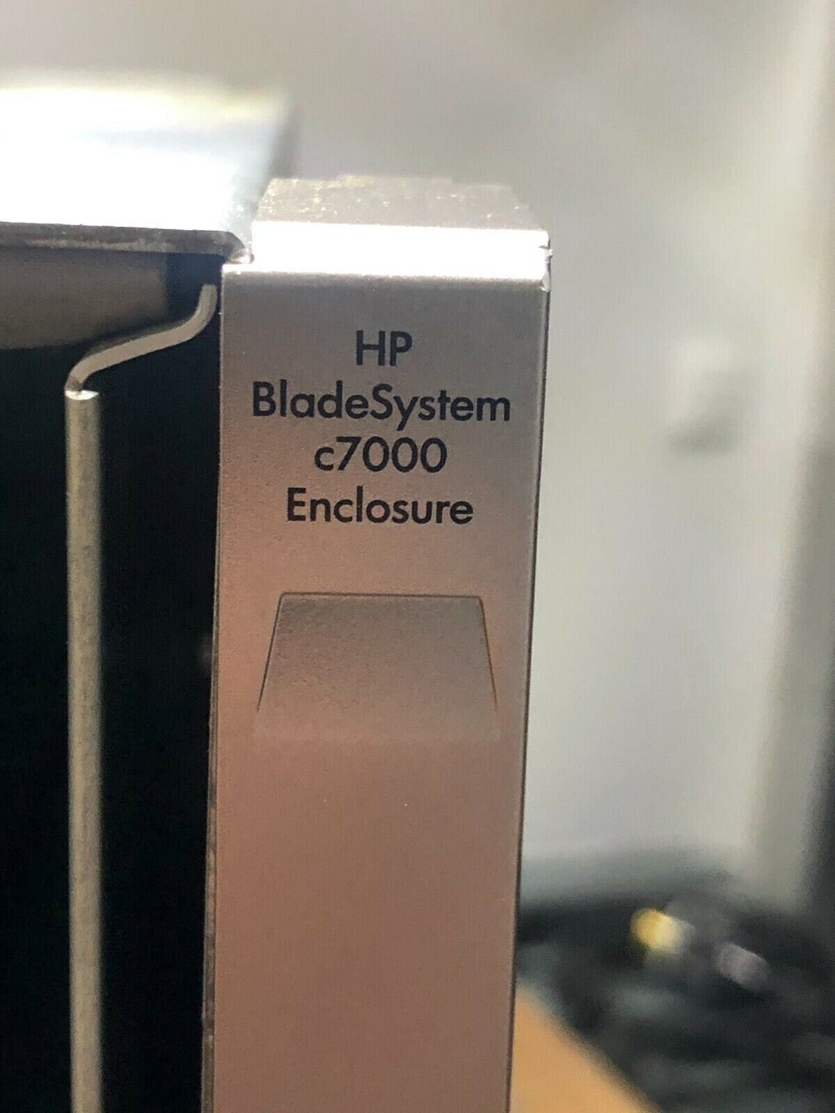 HP BladeSystem C7000 G3 Gen3 Platinum Blade Chassis 6x 2450W PSU 10x Fans 2x OA