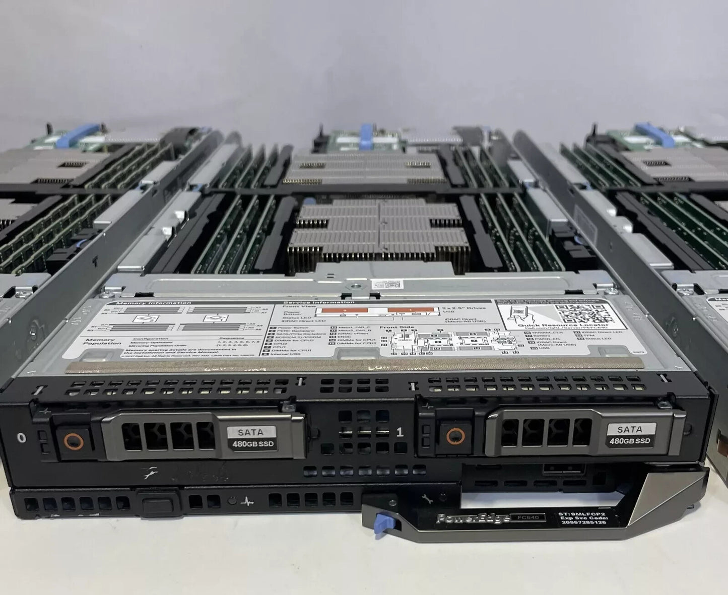 Dell Poweredge FX2S with 4x FC630 8x E5-2698 2.2GHz 512gb Ram H730p 8x 960gb