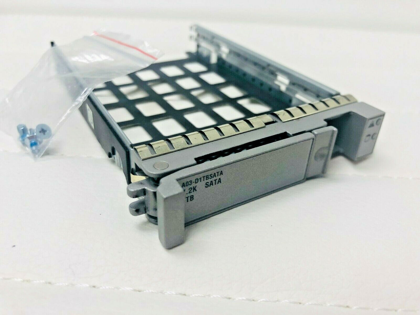 New Cisco Blade Server 2.5" Hard Drive Tray Caddy Sled Bracket 800-31575-04