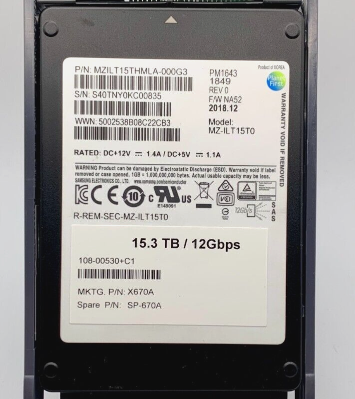 X670A NetApp 15.3TB 2.5" SAS 12Gbps SSD 108-00530 MZ-ILT15T0 MZILT15THMLA