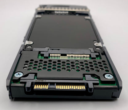 X670A NetApp 15.3TB 2.5" SAS 12Gbps SSD 108-00530 MZ-ILT15T0 MZILT15THMLA