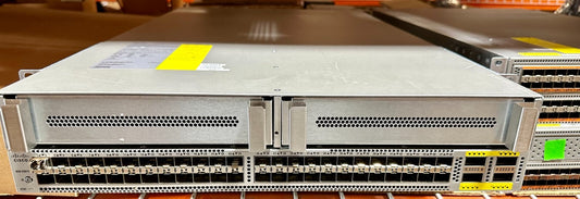 Cisco  56128P N5K-C56128P 2x N56-M24UP2Q 2RU 48x 10Gb