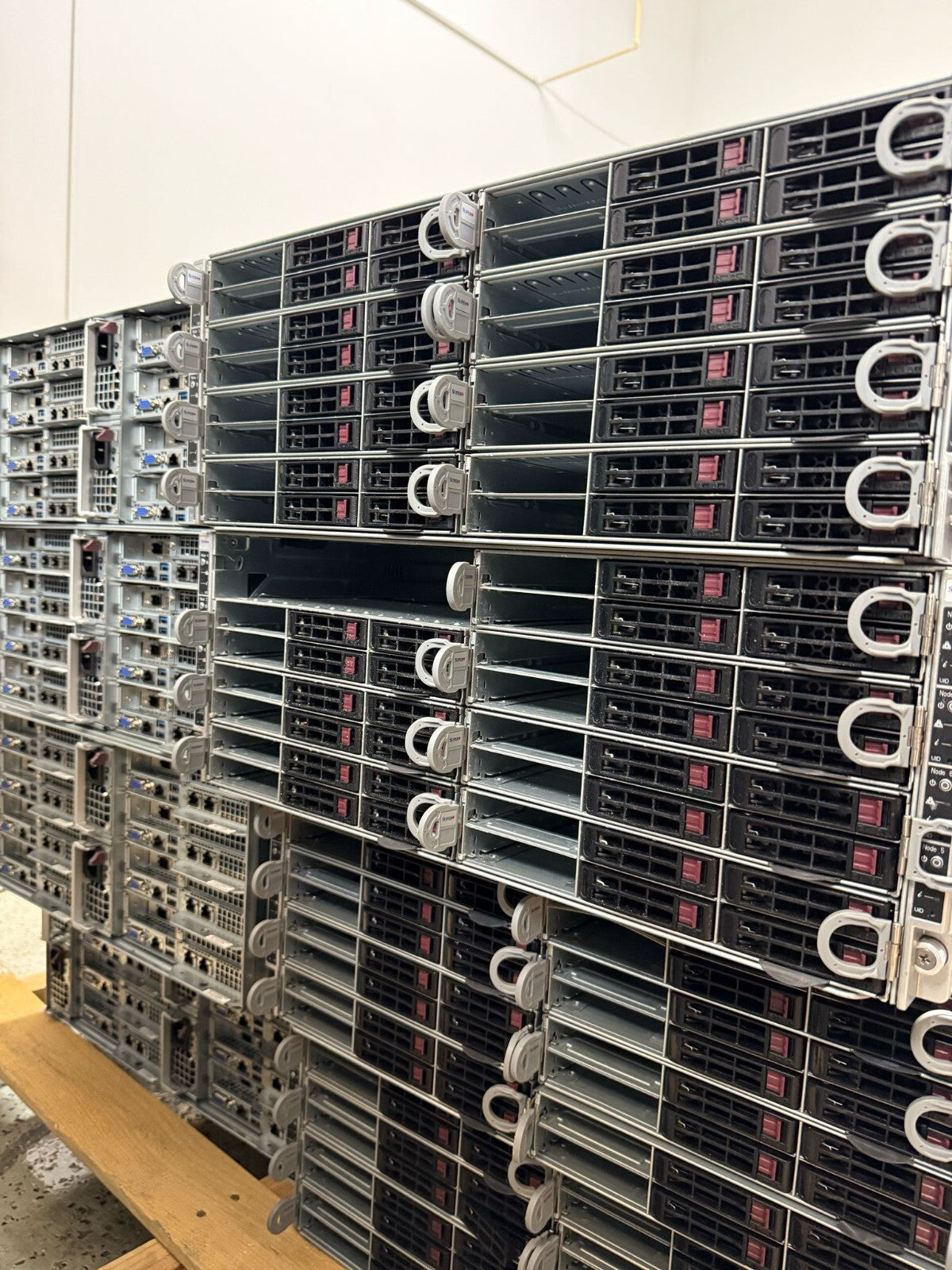 Supermicro 4U rackmount server F418-FT | (P/N): SYS-F619P2-RC1 | Enterprise